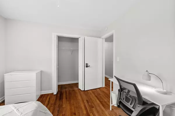 Coliving in Cedar Hills - Westside, Jacksonville