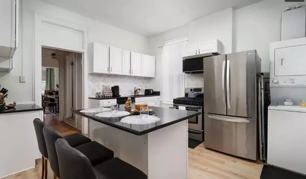 Coliving in Garfield Park - West Side, Chicago