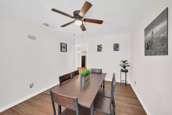 Coliving in Inner West Side - West SATX, San Antonio