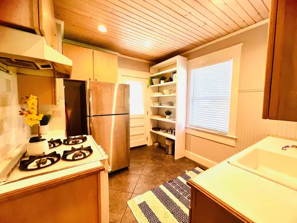 Coliving in Midtown-Westport - KCMO, Kansas City