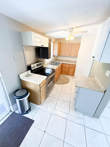 Coliving in Pinellas Park - Clearwater-St. Petersburg, Tampa