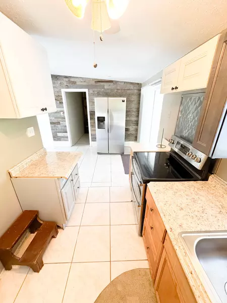 Coliving in Pinellas Park - Clearwater-St. Petersburg, Tampa