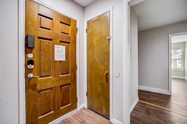 Coliving in Greater Greenspoint - Ne Houston, Houston