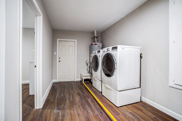 Coliving in Greater Greenspoint - Ne Houston, Houston