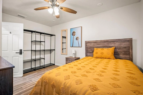 Coliving in Holden Heights - Central Orlando, Orlando
