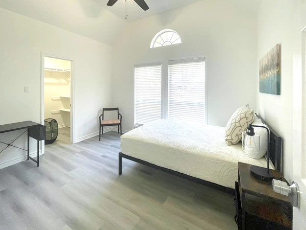 Coliving in Spring - Ne Houston, Houston