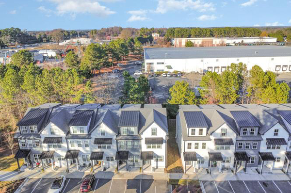 Coliving in Bedford at Falls River - North Raleigh, Raleigh