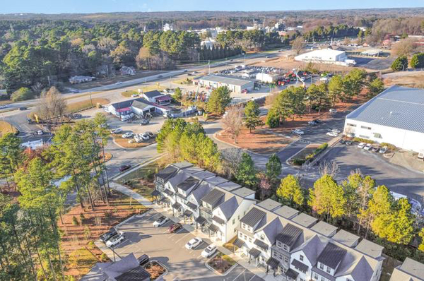 Coliving in Bedford at Falls River - North Raleigh, Raleigh