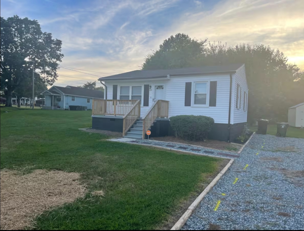 Coliving in Burlington - Outer Triad, Greensboro