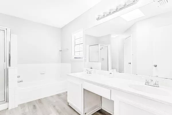 Coliving in White Settlement - Forth Worth, Dallas