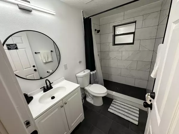 Coliving in Daytona Beach - Outer Orlando, Orlando