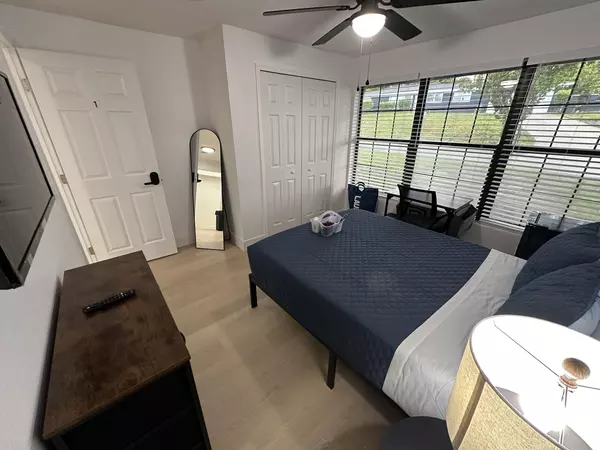 Coliving in Daytona Beach - Outer Orlando, Orlando
