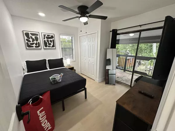 Coliving in Daytona Beach - Outer Orlando, Orlando