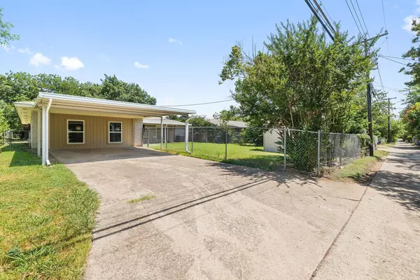 Coliving in Wolf Creek - Sw Dallas, Dallas