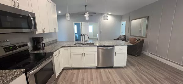 Coliving in Kenwood - Clearwater-St. Petersburg, Tampa