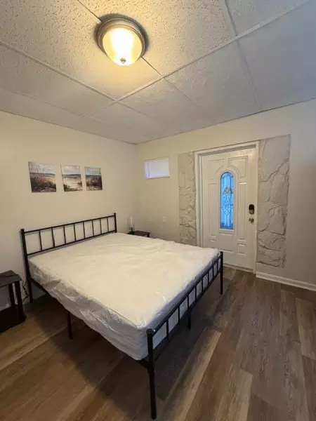 Coliving in Live Oaks Square - East Tampa, Tampa