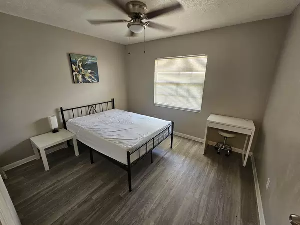 Coliving in Sulphur Springs - North Tampa, Tampa
