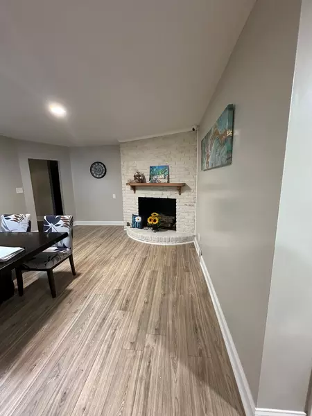 Coliving in Hickory Grove - East Charlotte, Charlotte