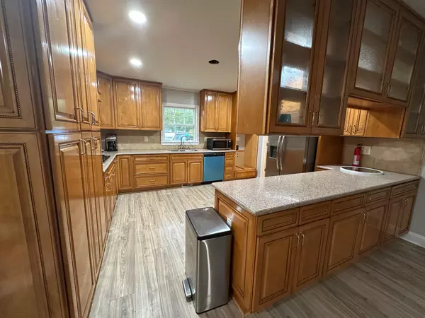 Coliving in Hickory Grove - East Charlotte, Charlotte