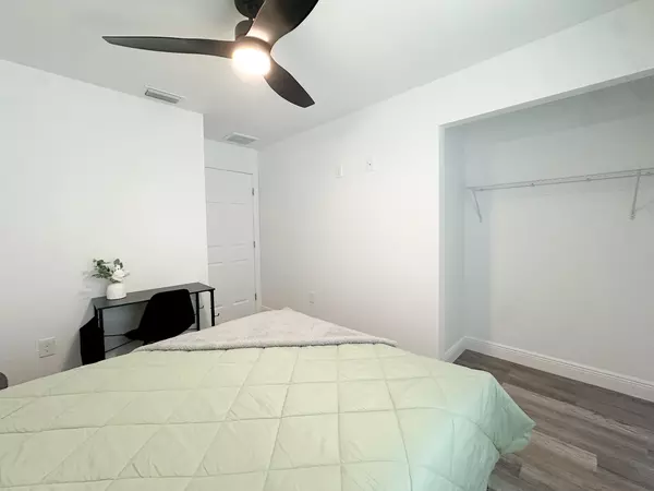 Coliving in Grant Park Tampa - East Tampa, Tampa