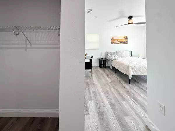 Coliving in Grant Park Tampa - East Tampa, Tampa