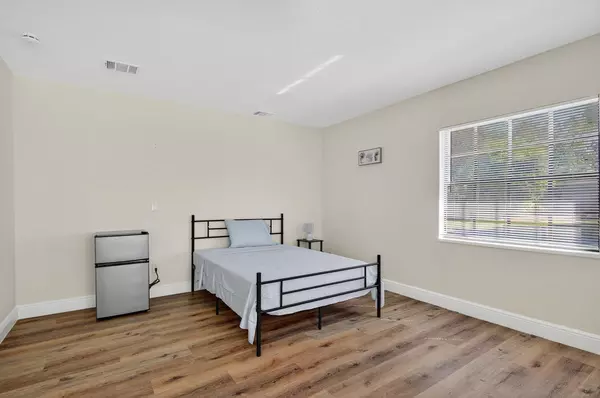 Coliving in Riverview - East Tampa, Tampa