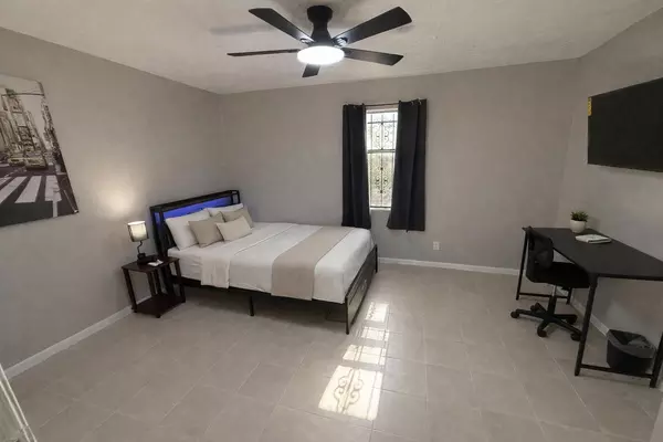 Coliving in Acres Home - Nw Houston, Houston