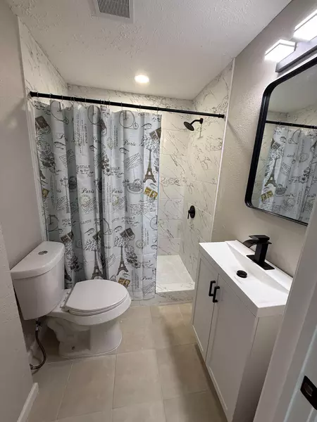 Coliving in Acres Home - Nw Houston, Houston