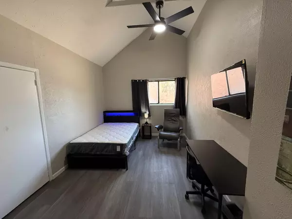 Coliving in Acres Home - Nw Houston, Houston