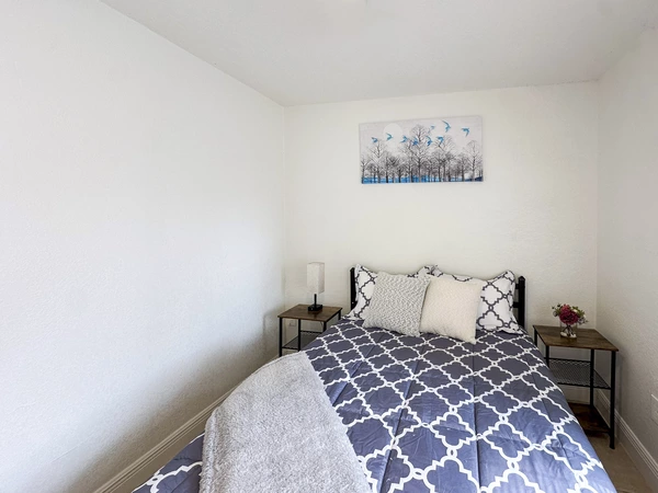 Coliving in Grant Park Tampa - East Tampa, Tampa