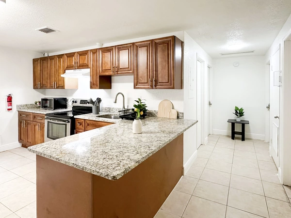 Coliving in Grant Park Tampa - East Tampa, Tampa