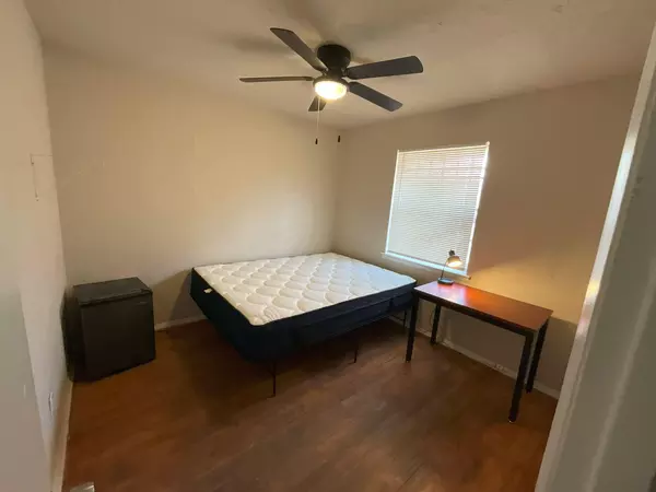 Coliving in Wolf Creek - Sw Dallas, Dallas