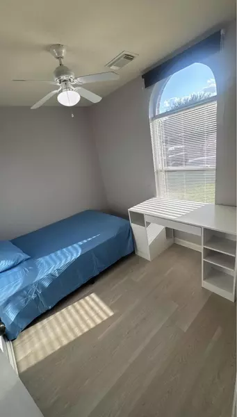 Coliving in Northshore - Ne Houston, Houston