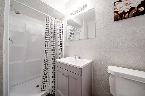 Coliving in Pasadena - Se Houston, Houston