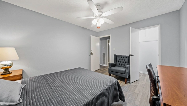 Coliving in Greater Hobby Area - Se Houston, Houston