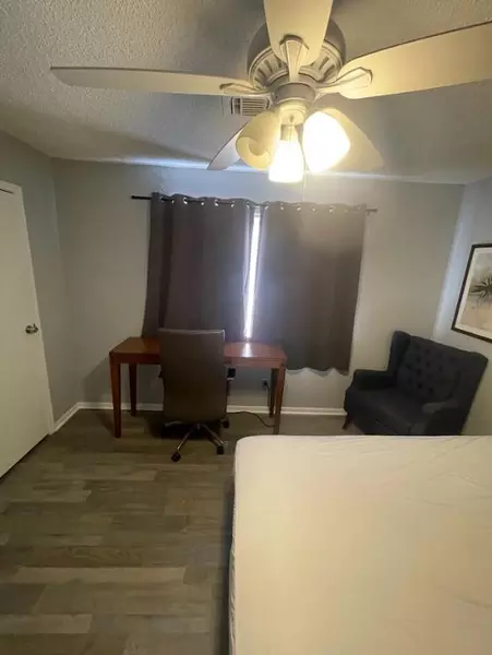 Coliving in Greater Hobby Area - Se Houston, Houston