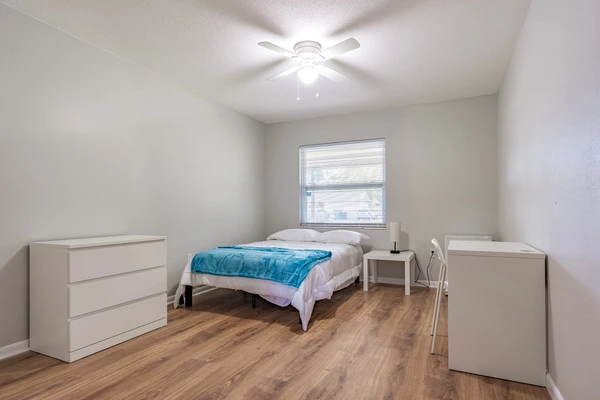 Coliving in Engelwood Park - East Orlando, Orlando