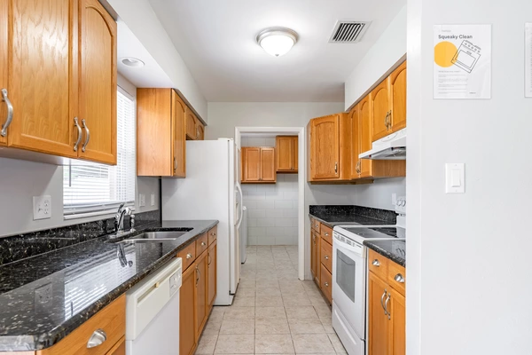 Coliving in Engelwood Park - East Orlando, Orlando