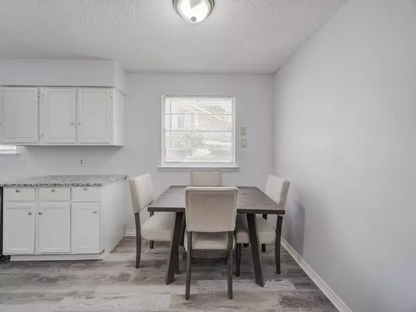 Coliving in Wolf Creek - Sw Dallas, Dallas