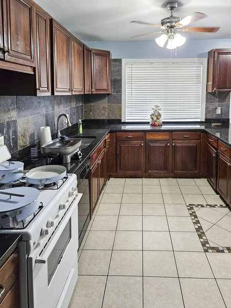 Coliving in Lower Central Ne - NE DC, Washington DC