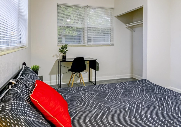 Coliving in Macfarlane Park - West Tampa, Tampa