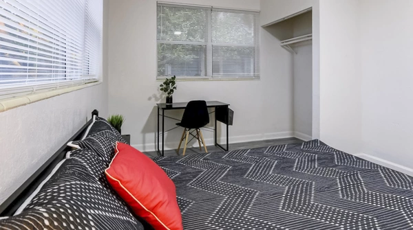 Coliving in Macfarlane Park - West Tampa, Tampa