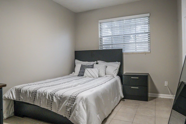 Coliving in Lake Forest - Northside, Jacksonville