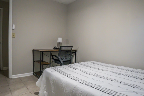 Coliving in Lake Forest - Northside, Jacksonville