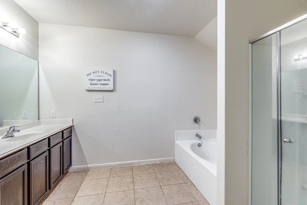 Coliving in New Braunfels - Outer SATX, San Antonio