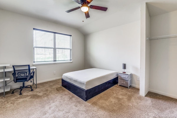 Coliving in New Braunfels - Outer SATX, San Antonio