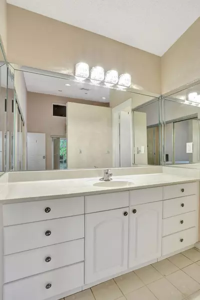 Coliving in Lauderhill - Broward County, Miami