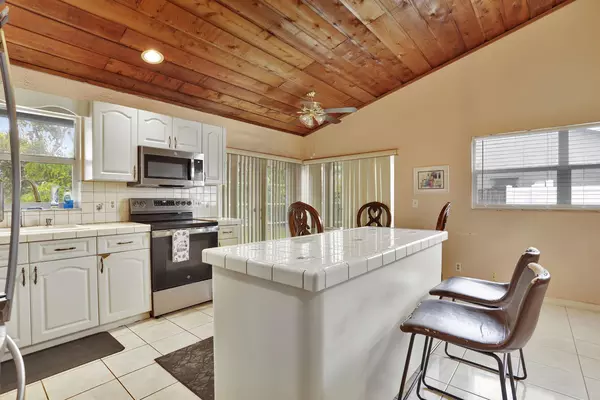 Coliving in Lauderhill - Broward County, Miami