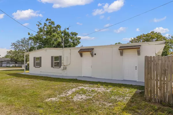 Coliving in Carver City-Lincoln Gardens - West Tampa, Tampa