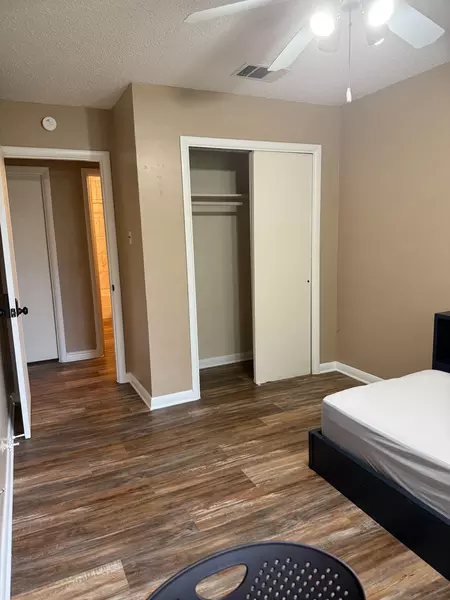 Coliving in San Marcos - South Austin, Austin